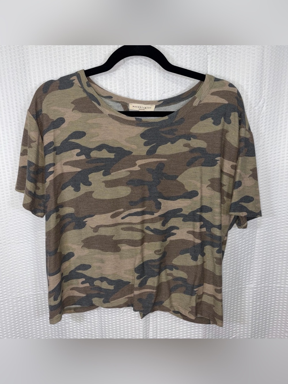 Boutique Style Camo Short Sleeve Tie Back Crop Top Tee Size Large